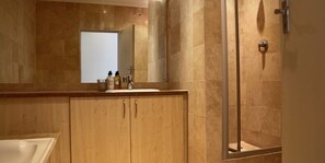 Ferienhaus | Badezimmer