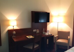 80-cm flat-screen TV with digital channels, TV