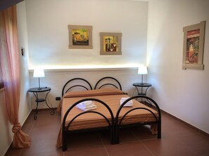 1 bedroom, iron/ironing board, free WiFi, bed sheets - Two-room apartment 32 m2 with veranda facing the sea (Sciacca)