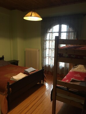 3 dormitorios y ropa de cama