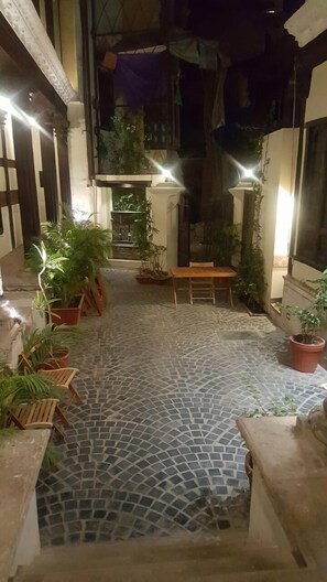 Cafe - Deewanji Ni Haveli (Ahmedabad)