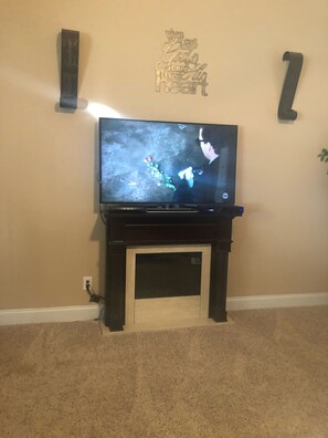 Interior - Masters home rental -  (Evans)