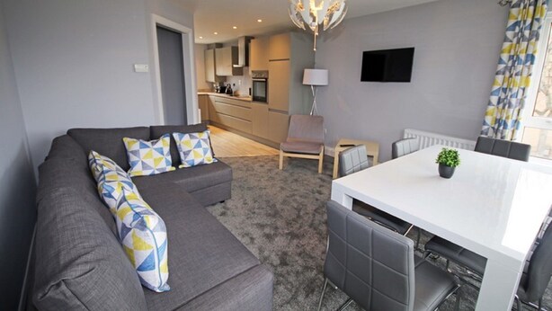 Harbour View City Centre Apartment | Living area | Flat-screen TV - Harbour View City Centre Apartment (Belfast)