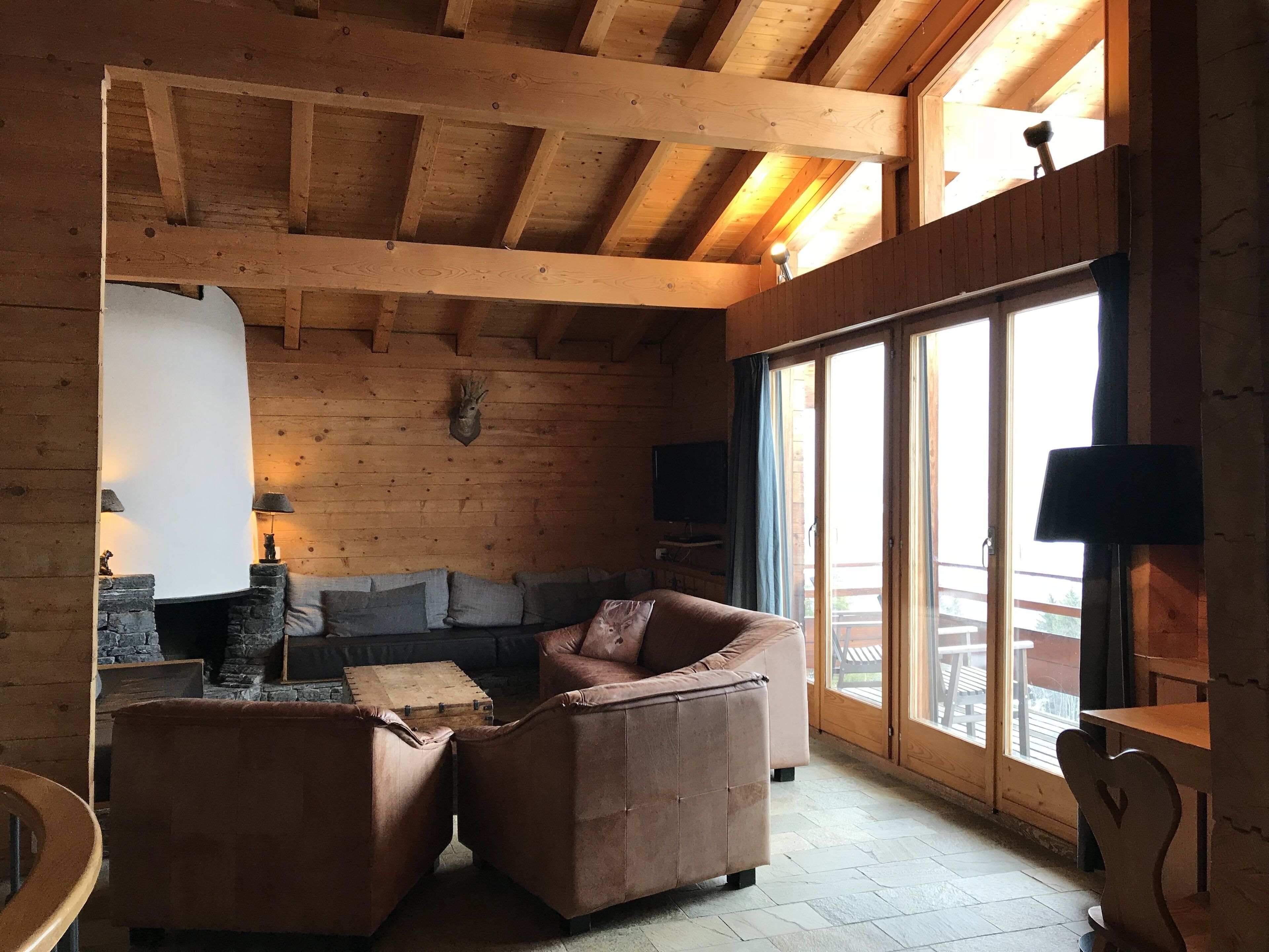 TV, fireplace, DVD player, offices