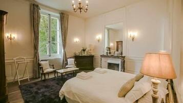 10 habitaciones, internet y ropa de cama