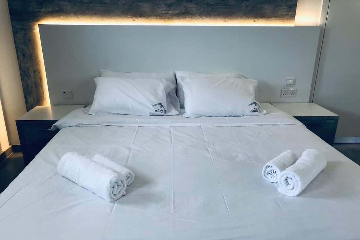Studio (103) | Literie de qualité supérieure, coffres-forts dans les chambres, bureau