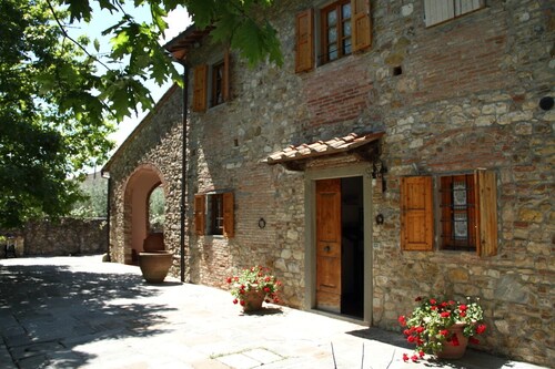 Holiday house in the countryside near Florentine museums