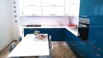 Petit déjeuner composé de spécialités régionales compris tous les jours