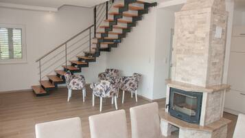 Lägenhet Grand | Vardagsrum | Platt-tv