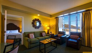 Fernseher, Kamin, DVD-Player, Tischfußball