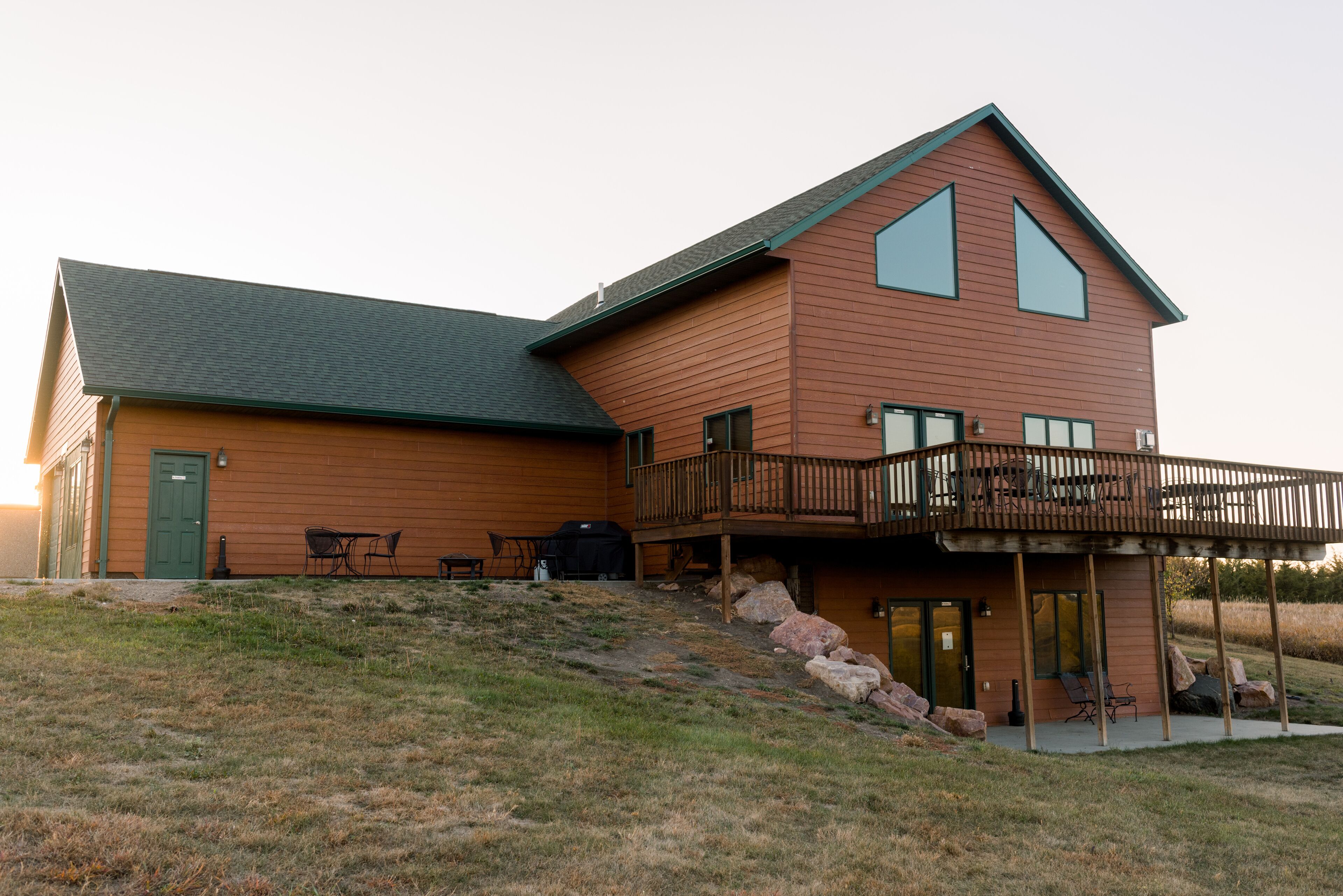 Beautiful 3,000 Sq. Ft. Cottage W/ Private Lake