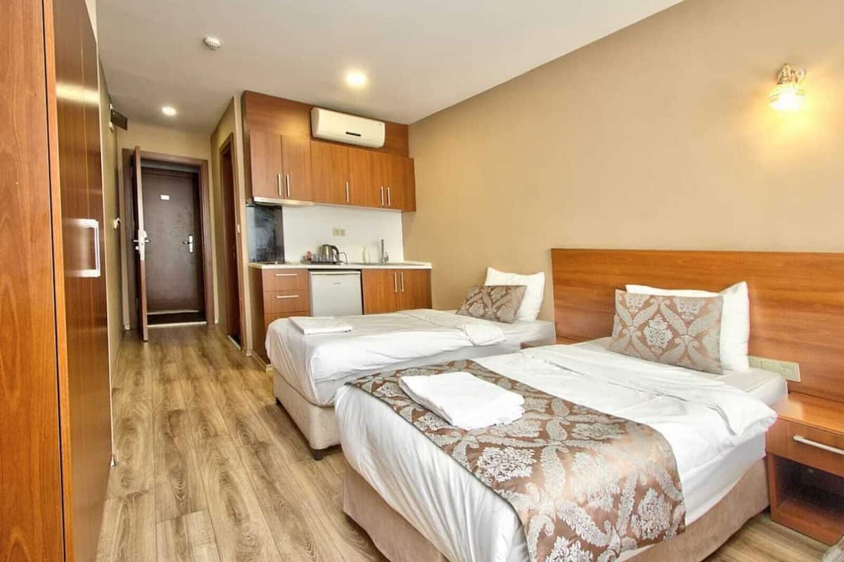 Lakens van Egyptisch katoen, luxe beddengoed, een minibar