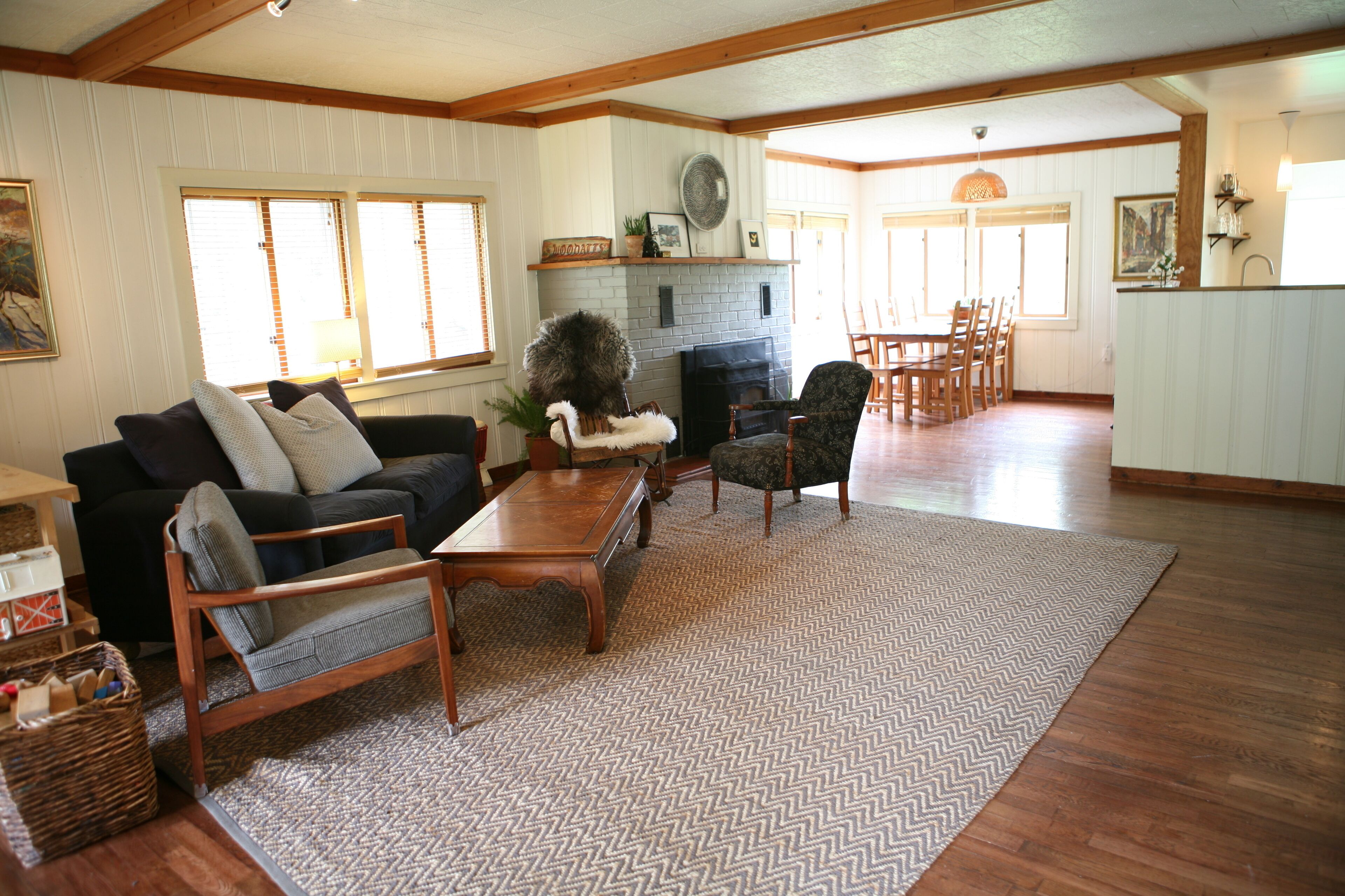 Beautiful open floor-plan home - close to Ithaca