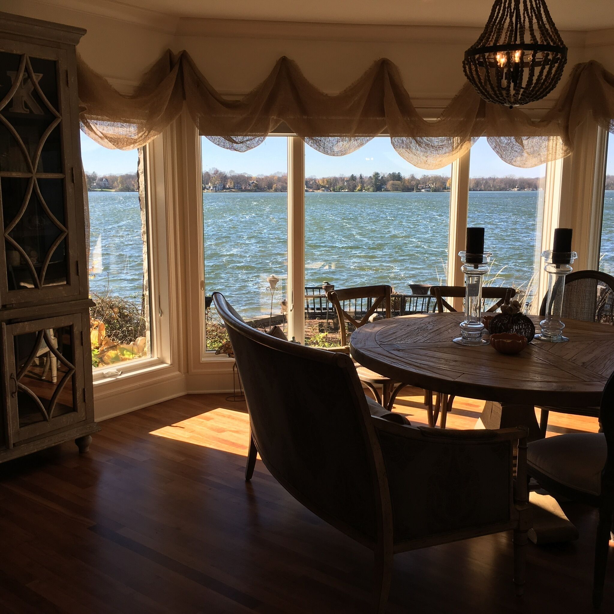 Luxury Home on Lake With Elevator! Walk To Downtown Oconomowoc Entertainment!