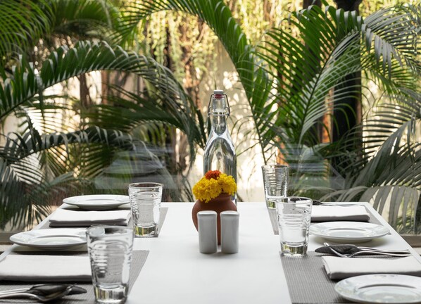 Outdoor dining