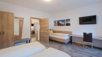Apartment, 2 Bedrooms (Ankogel) | 1 bedroom, Egyptian cotton sheets, premium bedding, in-room safe