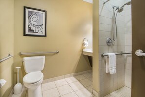 Bathroom - Vrbo Property (Wisconsin Dells)