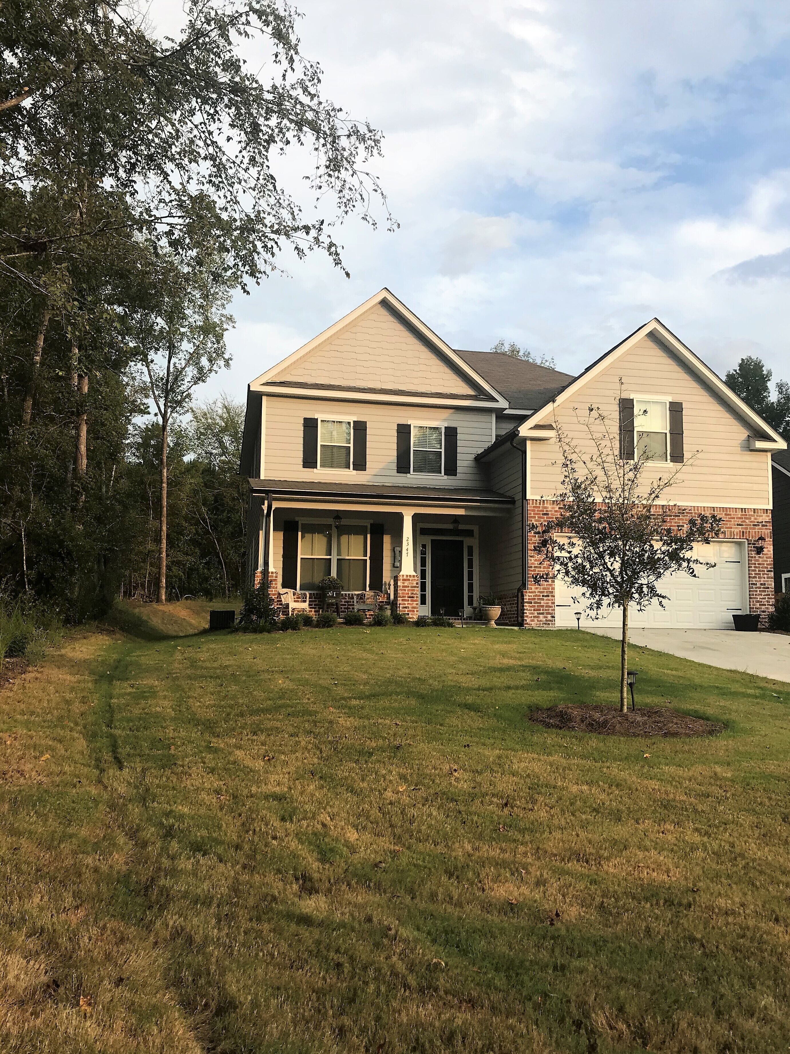 Beautiful new, 4 bedroom home for your Masters Tournament Stay, 6.5 mi to Master