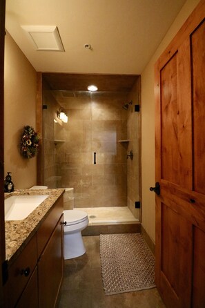Shower, towels