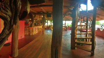 Enceinte de lâhĂ©bergement