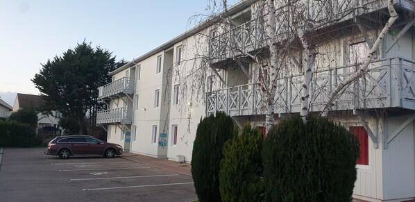 Exterior - Kyriad Direct Poissy - Acheres (Acheres)