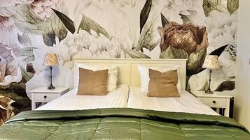 Individually decorated, individually furnished, soundproofing, free WiFi