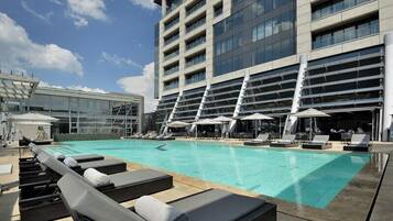 Outdoor pool, pool loungers