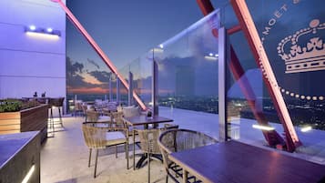 Lunch and dinner served, pool views