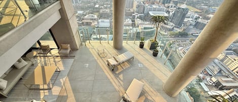 Luxury Penthouse, 4 Bedrooms | City view