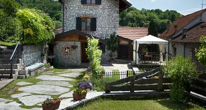 Slow Living Chalet: Historisches Ferienhaus mit Bergblick in den Dolomiten ⛷️⛰️