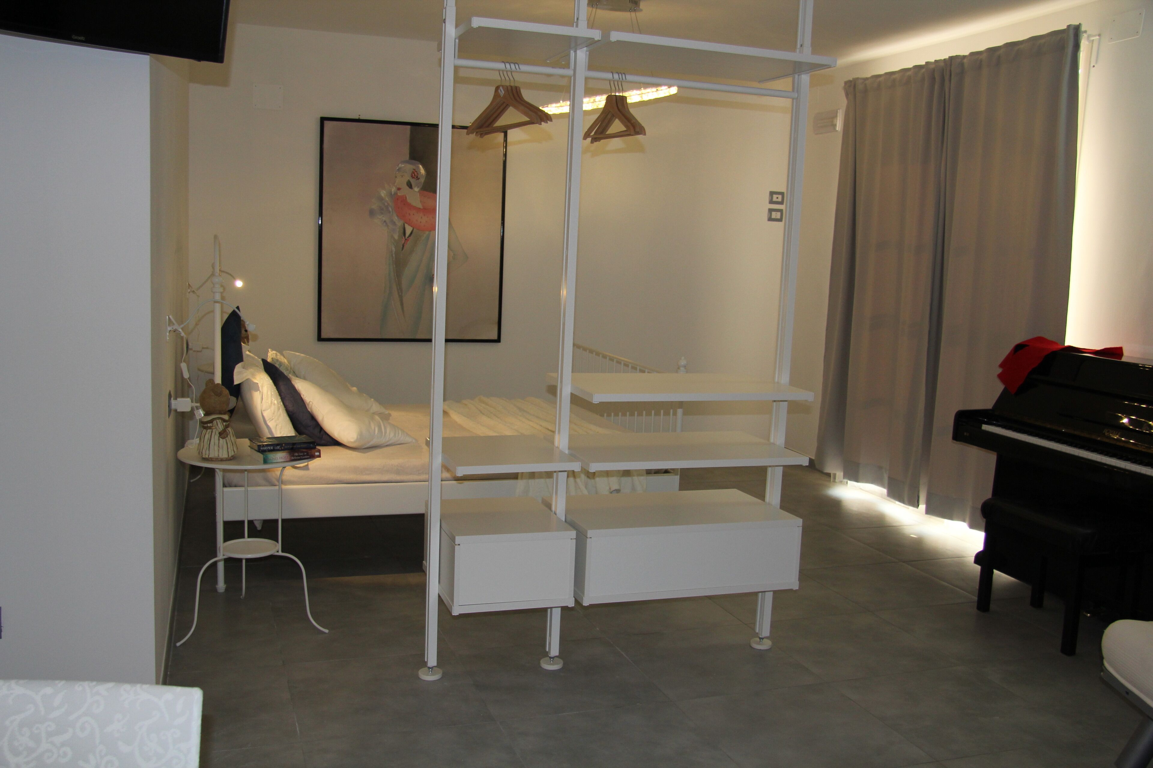 1 bedroom, iron/ironing board, travel cot, free WiFi