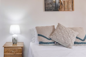 1 bedroom, iron/ironing board, travel cot, free WiFi