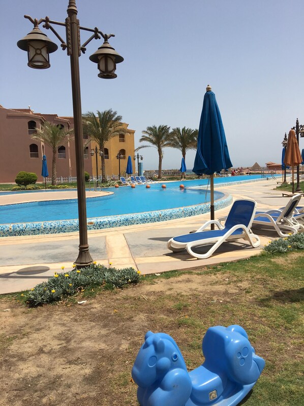 Outdoor pool, a heated pool
