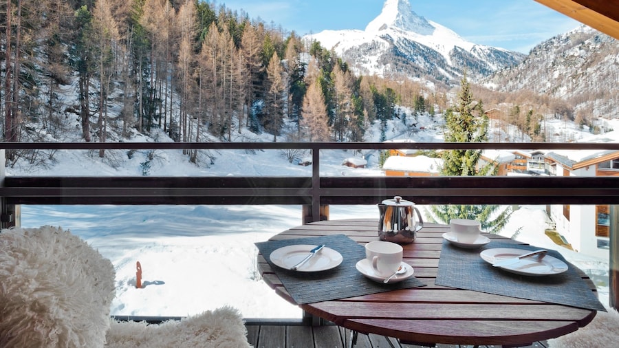 Chalet Altesse Serviced Apartments