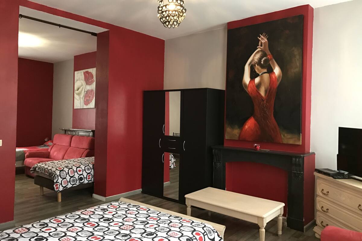 Family Double or Twin Room (Lisa) | Living area | Flat-screen TV, DVD player
