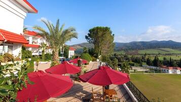 Khu ẩm thực ngoài trời