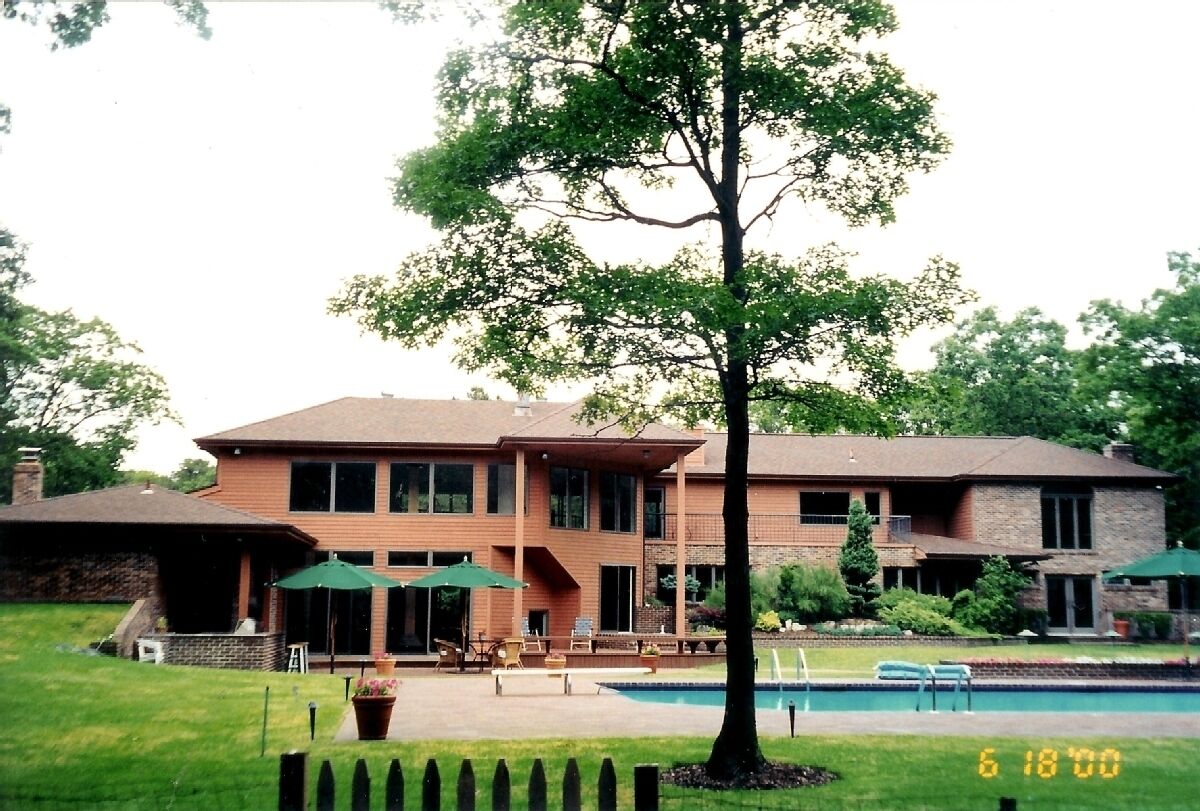 6500 Sq. Ft. Country Estate