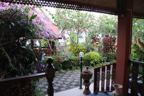 Bali House 19 to 1 double bed