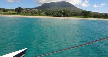 CELEBRITY VILLA: Romantic, Private Pool, 5 Minutes to beach