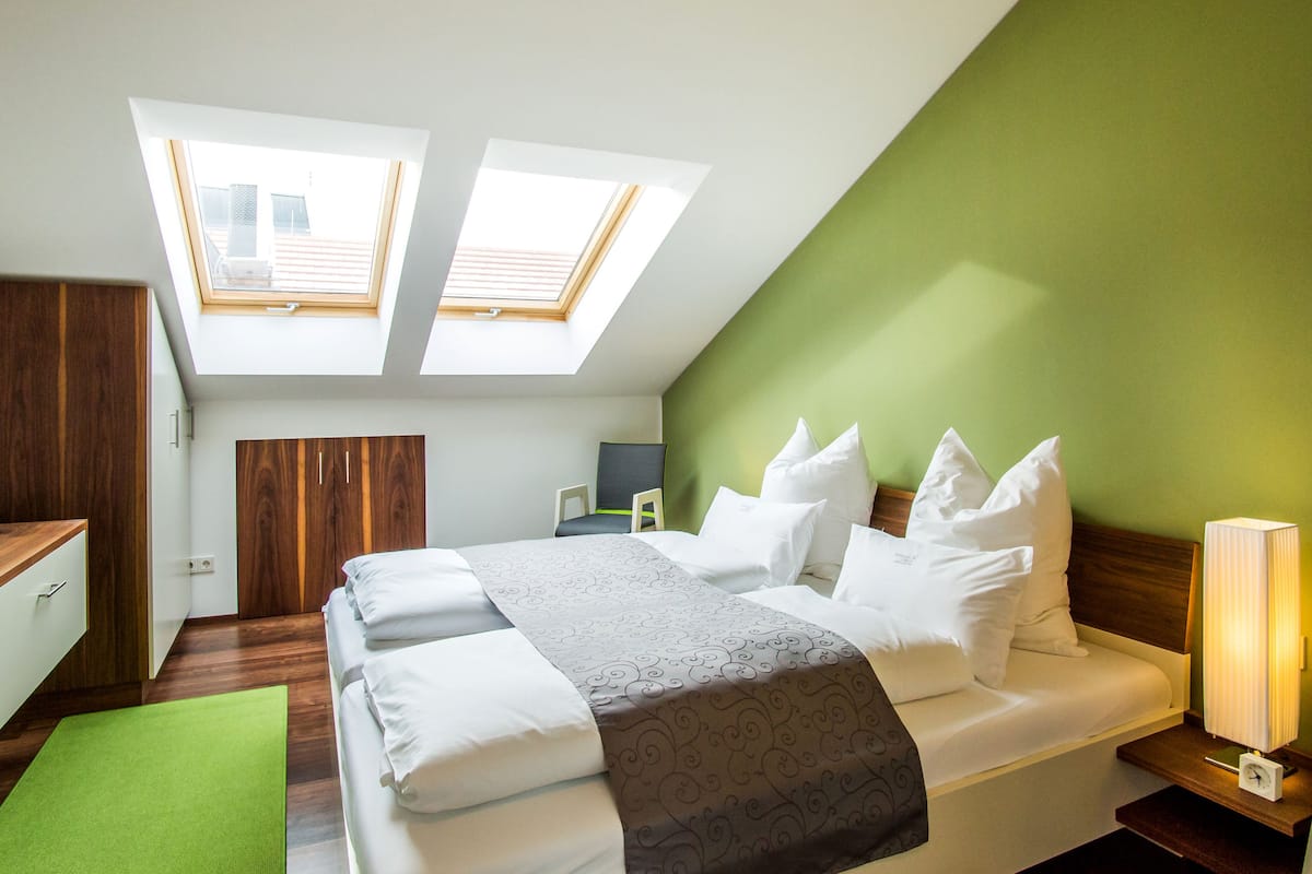 Appartamento Comfort, 2 camere da letto, terrazzo (Green) | 2 camere, una cassaforte in camera, tende oscuranti, insonorizzazione