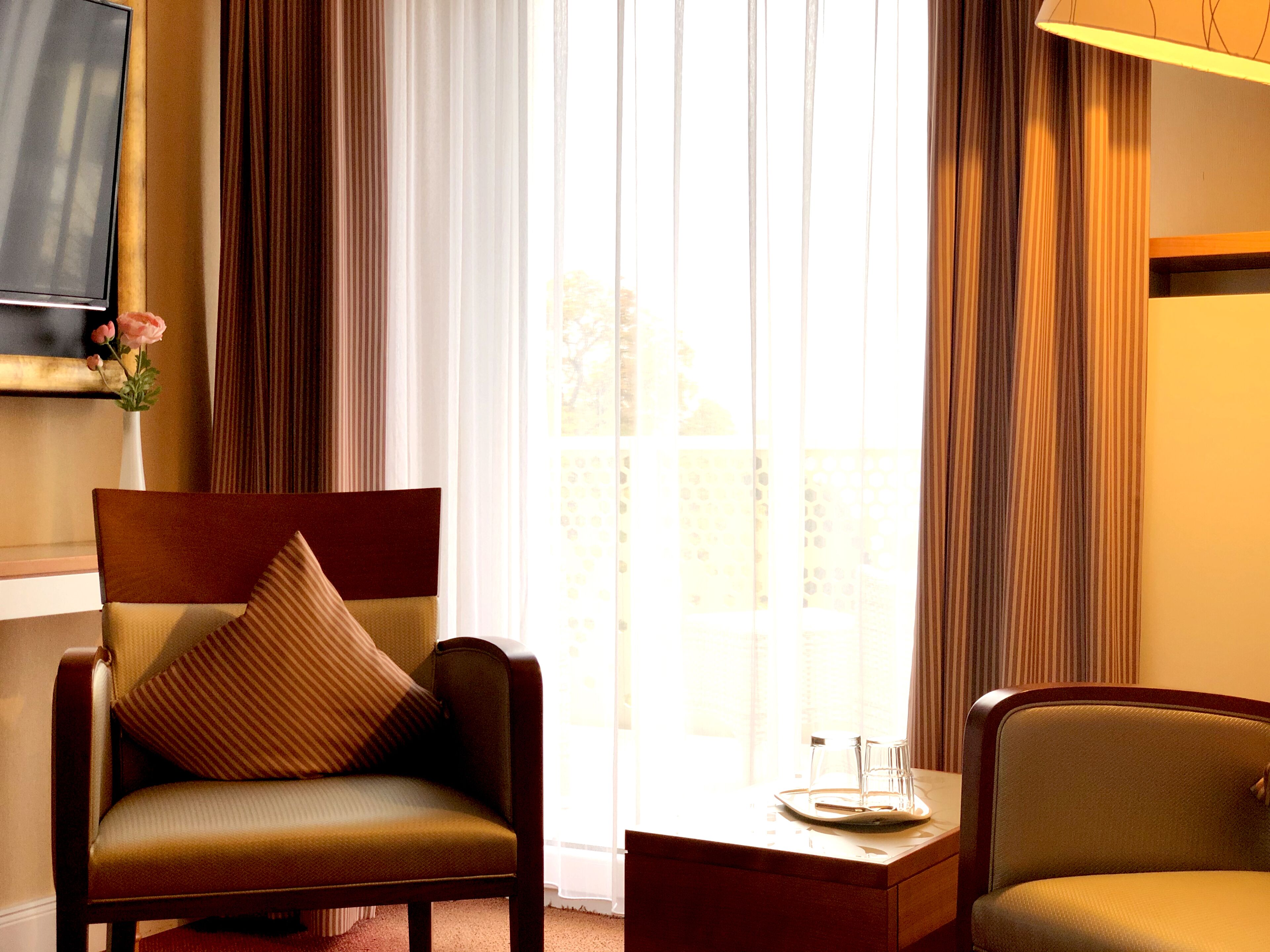 Suite | Wohnbereich | Flachbildfernseher