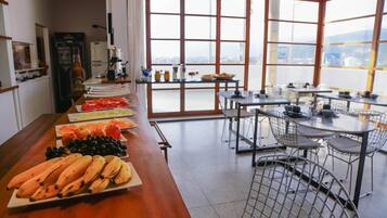 Tägliches inbegriffenes Frühstücksbuffet