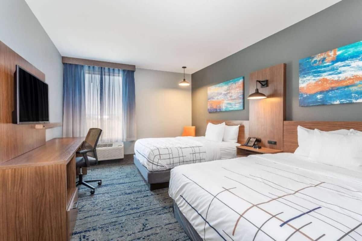 Pillow-top beds, desk, iron/ironing board, free WiFi