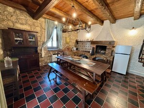 تناول الطعام