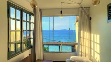Junior Suite (vista para o mar) | 1 bedroom, minibar, blackout drapes, free WiFi