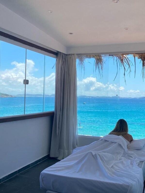 Minibar, cortinas blackout, wifi gratis y ropa de cama 