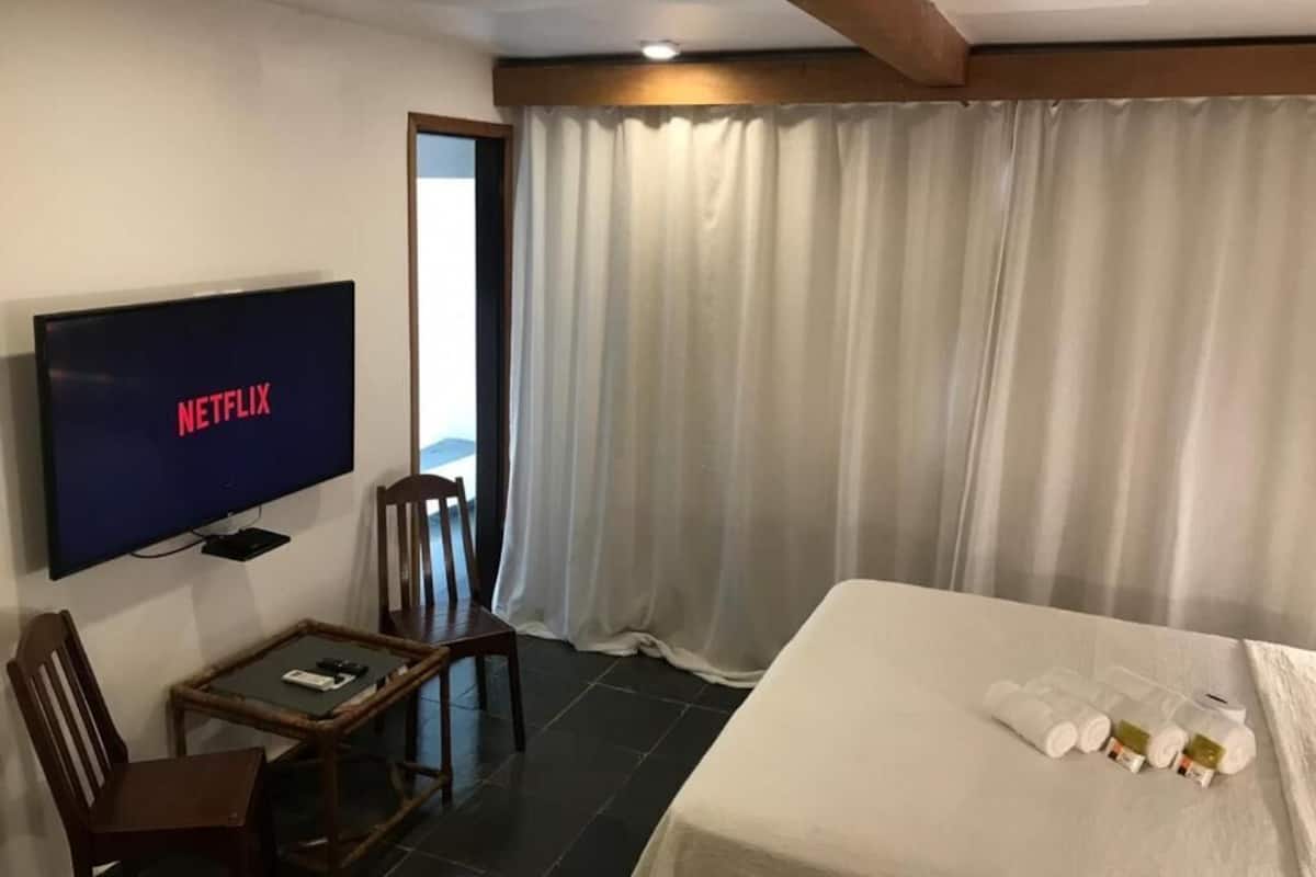 Quarto Queen Superior | 迷你吧、遮光窗簾/窗簾、免費 Wi-Fi、床單
