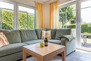 Fernseher, Stereoanlage