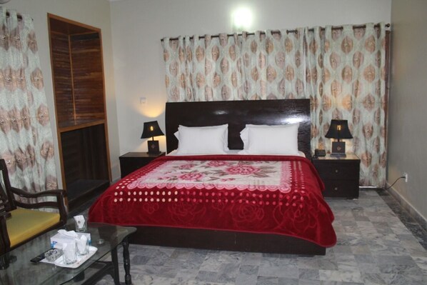 1 Schlafzimmer, Zimmersafe, Bügeleisen/Bügelbrett, WLAN