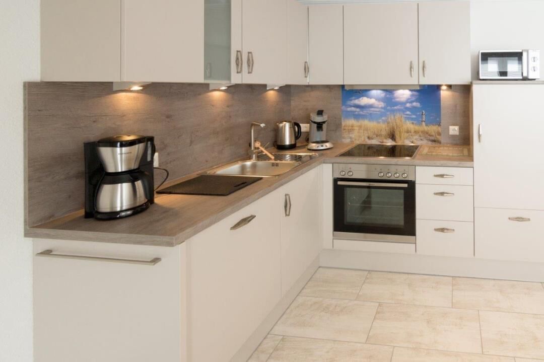 Réfrigérateur, micro-ondes, four, lave-vaisselle